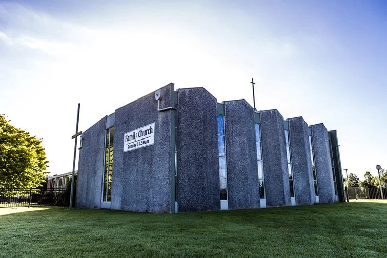 Woodlands Grace Church building